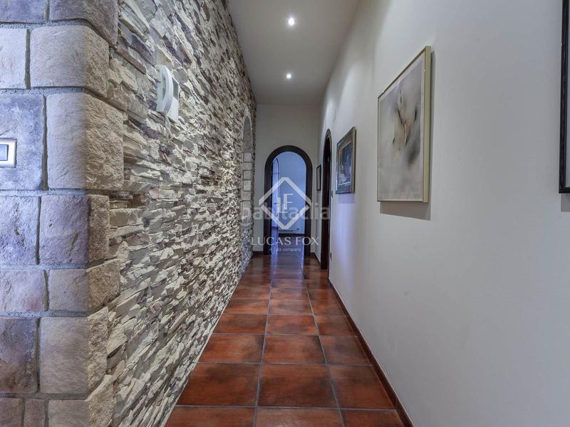 Foto 885cbcc4-c427-4b59-8c5b-4d478a652738. Chalet con riscaldamento parcheggio piscina in Alfinach - Monasterios Puçol