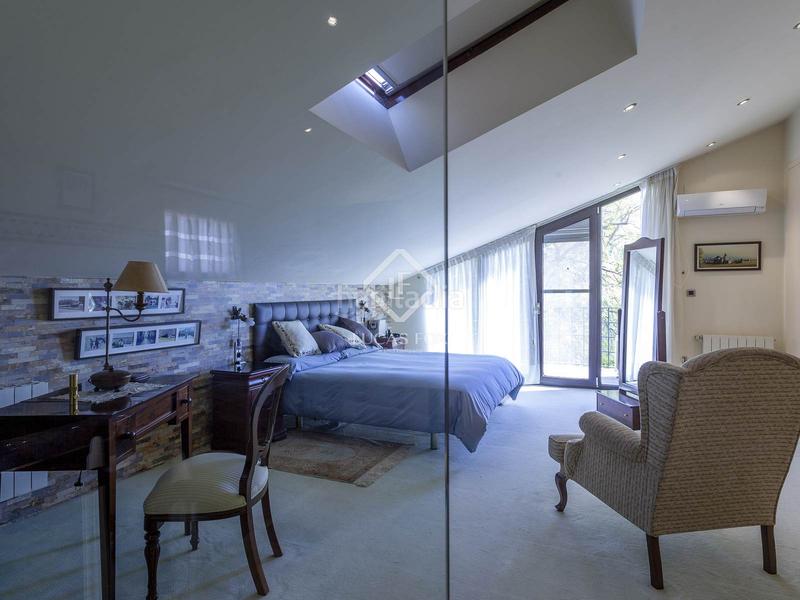 Foto 8ed6a565-7bf2-4e3e-ac1b-3f912e099d7c. Chalet con riscaldamento parcheggio piscina in Alfinach - Monasterios Puçol