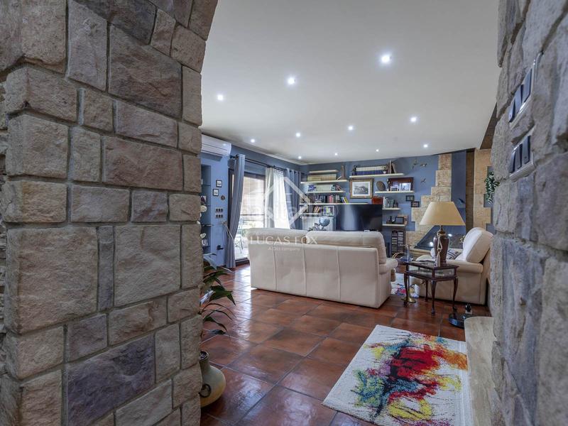 Foto dcff3bd3-f1d0-4c74-8192-6de87017447e. Chalet con riscaldamento parcheggio piscina in Alfinach - Monasterios Puçol