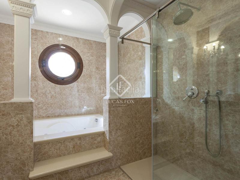 Foto 1498480d-19b1-45a3-9595-2d5ed4c9e0f4. Xalet amb calefacció aparcament piscina a Rocafort