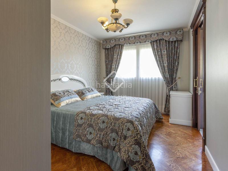 Foto 1be31be2-8ca3-4ef4-b4f1-b9e36dd92e5e. Xalet amb calefacció aparcament piscina a Rocafort