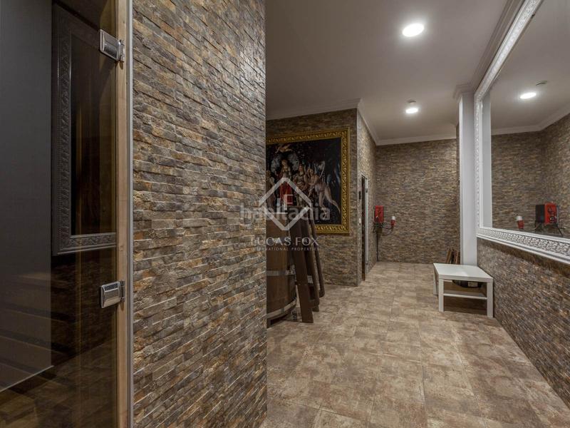 Foto 2c5fc9a5-6059-41d8-84f8-978af3ee2799. Xalet amb calefacció aparcament piscina a Rocafort