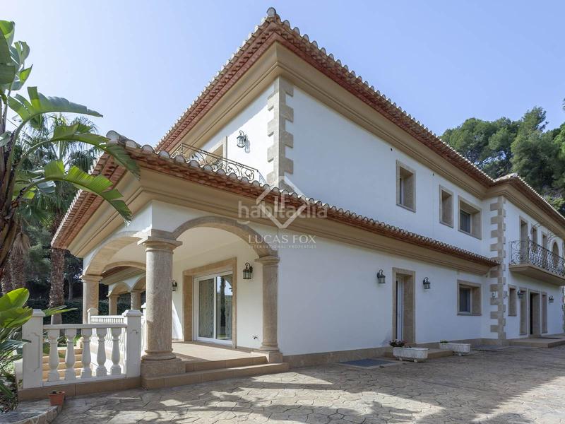 Foto 5861b29e-1a18-42da-bfbc-4c3206970c17. Xalet amb calefacció aparcament piscina a Rocafort