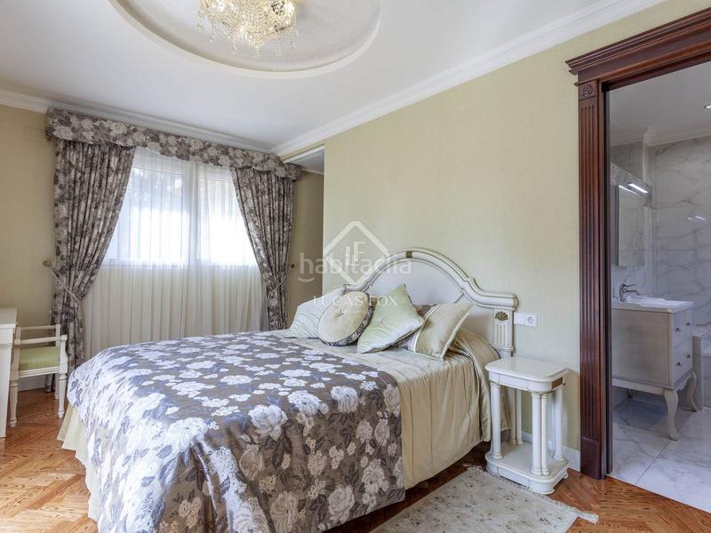 Foto 75984199-3fa5-48a8-9c08-e55f7b0b4253. Xalet amb calefacció aparcament piscina a Rocafort