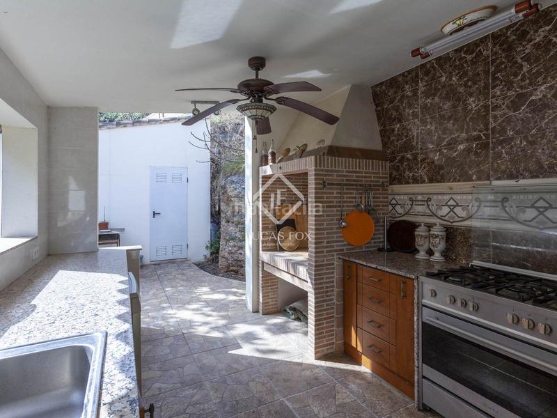 Foto 83dec3f3-4770-4522-84ba-eb70f672181c. Xalet amb calefacció aparcament piscina a Rocafort