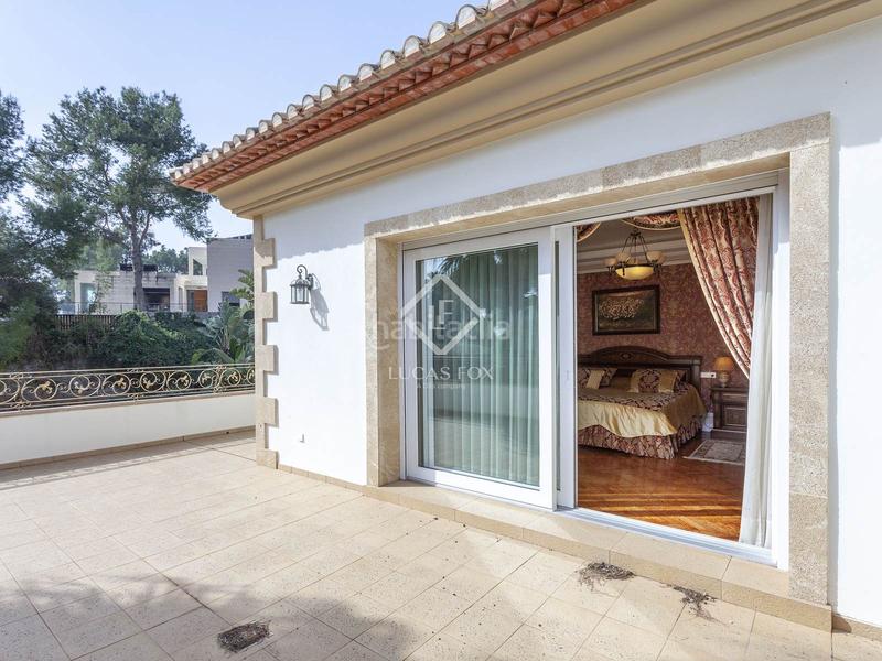 Foto 87f28244-6b0b-4789-b32d-cd3a4cb8fe01. Xalet amb calefacció aparcament piscina a Rocafort