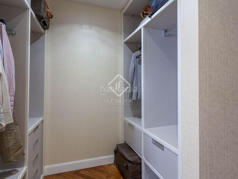 Foto 9e6543e2-dd93-4bed-9f39-85a0b764feed. Xalet amb calefacció aparcament piscina a Rocafort