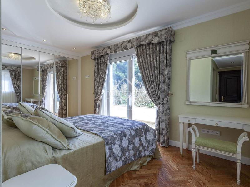 Foto a773b438-9734-4f81-8103-96038df7f62c. Xalet amb calefacció aparcament piscina a Rocafort