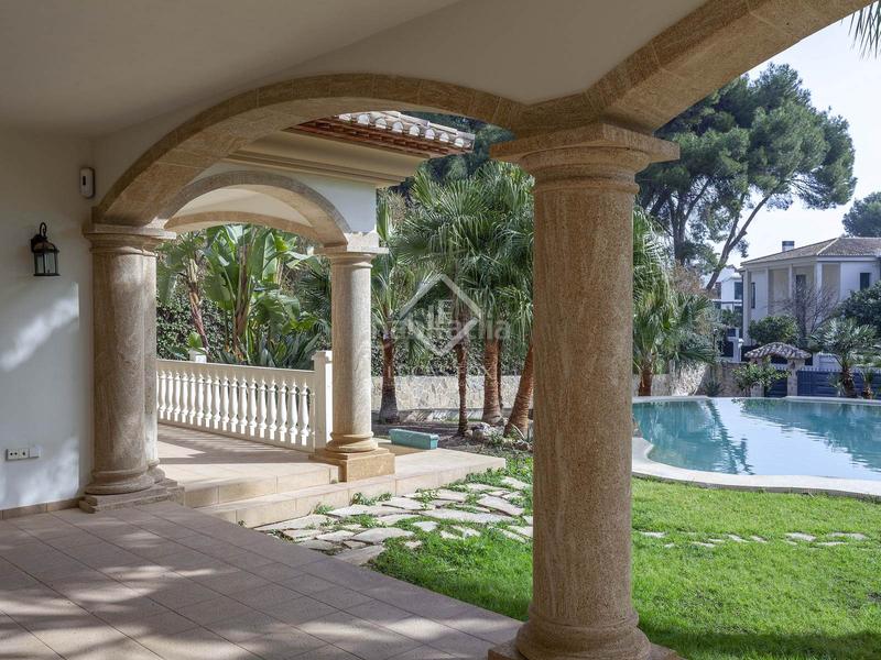 Foto b0add8aa-2189-457c-a59a-f7d4f621e04d. Xalet amb calefacció aparcament piscina a Rocafort