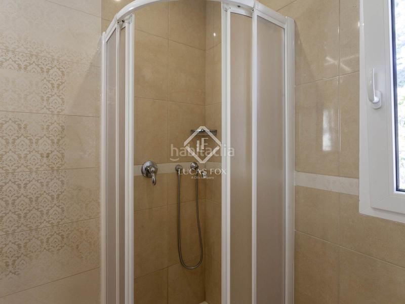 Foto bc9c90c8-5229-4554-a68f-f8d49e0987da. Xalet amb calefacció aparcament piscina a Rocafort