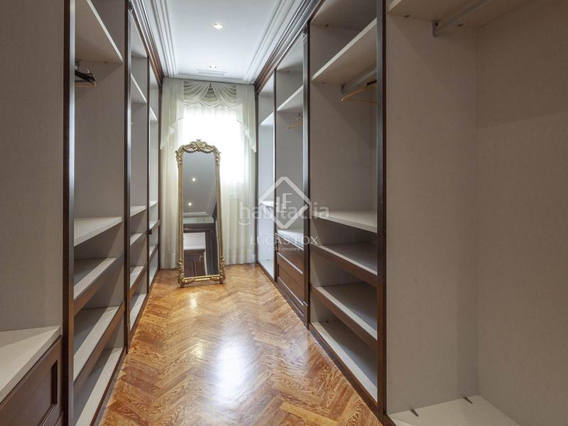 Foto e3b30a84-d842-4a7e-9ba2-a0ed30840a4d. Xalet amb calefacció aparcament piscina a Rocafort