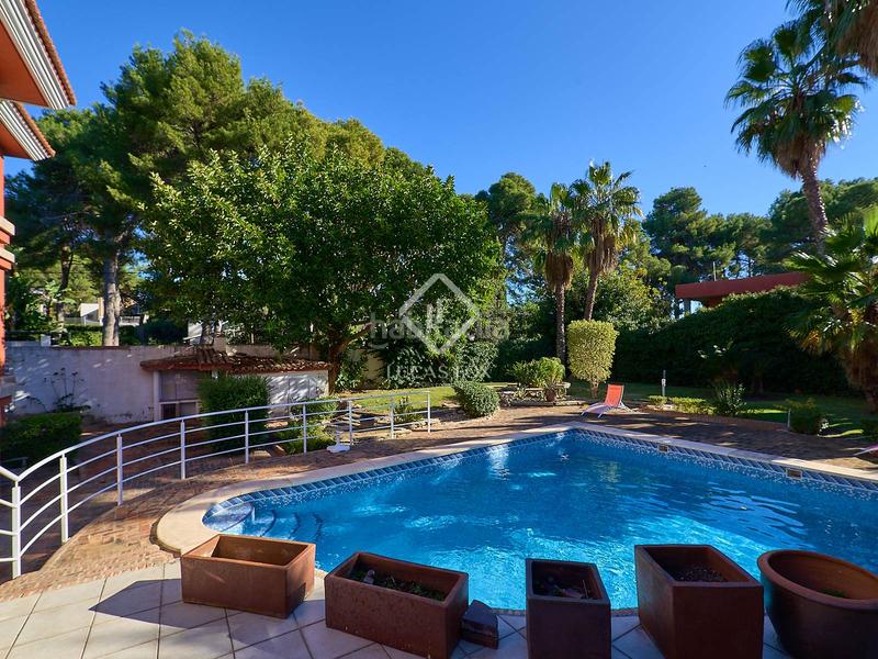 Foto f44c916d-77a9-4164-a527-2454c8c70d16. Miete chalet mit parking pool in Godella