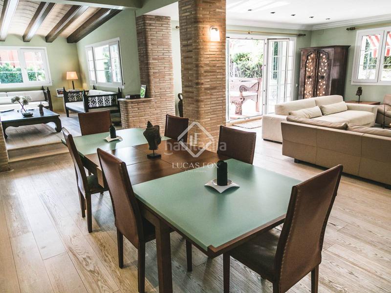 Foto 0894ee2f-d346-484f-aacc-fa9987b969a7. Rent chalet with parking pool in Godella