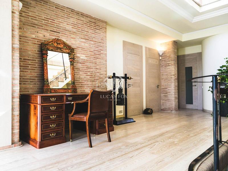 Foto 0e450998-d77a-48b0-ae93-06a0a58a143f. Rent chalet with parking pool in Godella