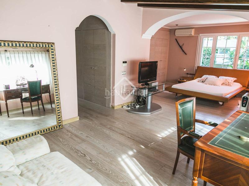 Foto 1ac1c280-1c7e-47f1-88a8-5370eb92bb30. Rent chalet with parking pool in Godella