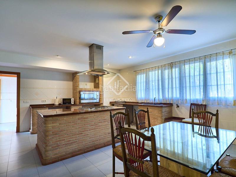 Foto 292b2224-c6e6-4533-ab4b-d05805af00c4. Rent chalet with parking pool in Godella