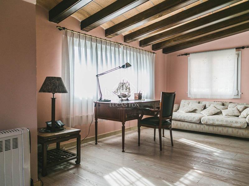 Foto 2d9572b3-e373-49a1-942b-0f2c2258699b. Rent chalet with parking pool in Godella