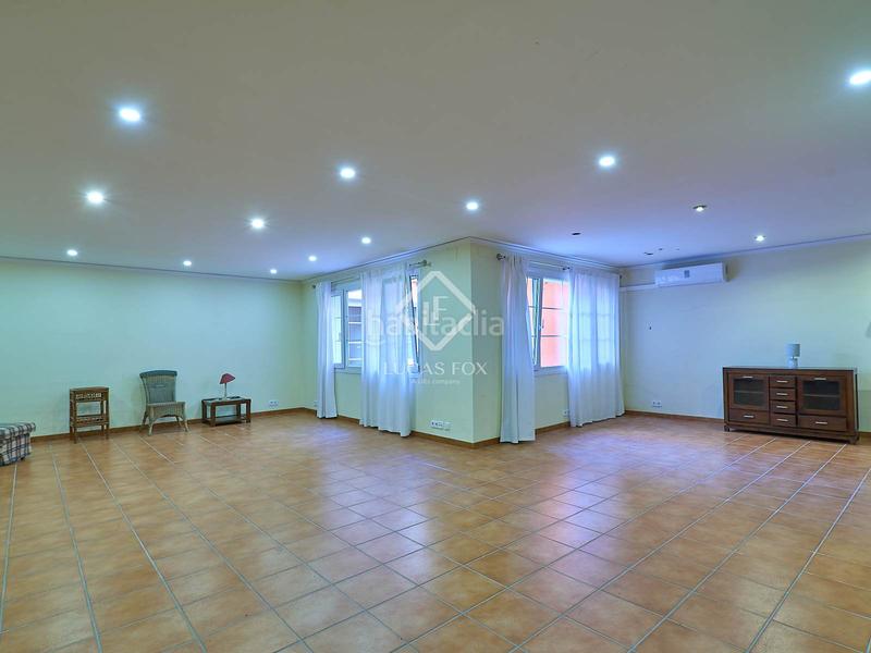 Foto 947c2a6a-3ba1-4253-b6c3-b149830b9ce2. Rent chalet with parking pool in Godella