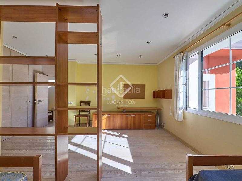 Foto eb518915-18d8-4ba6-8a96-9d363f19ece1. Rent chalet with parking pool in Godella