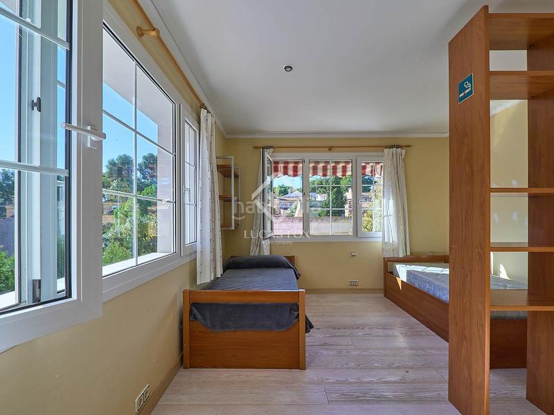 Foto f94c387c-b3e3-46f1-a356-c9e26537f0c8. Rent chalet with parking pool in Godella