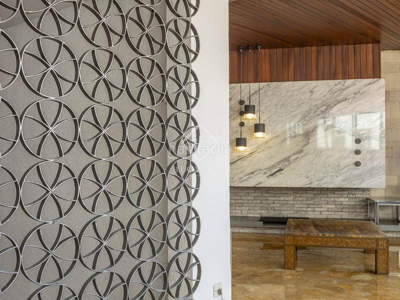 Foto 226a24b4-773f-4bf7-b772-d59fe379de5f. Lloguer pis amb aparcament a Russafa Valencia