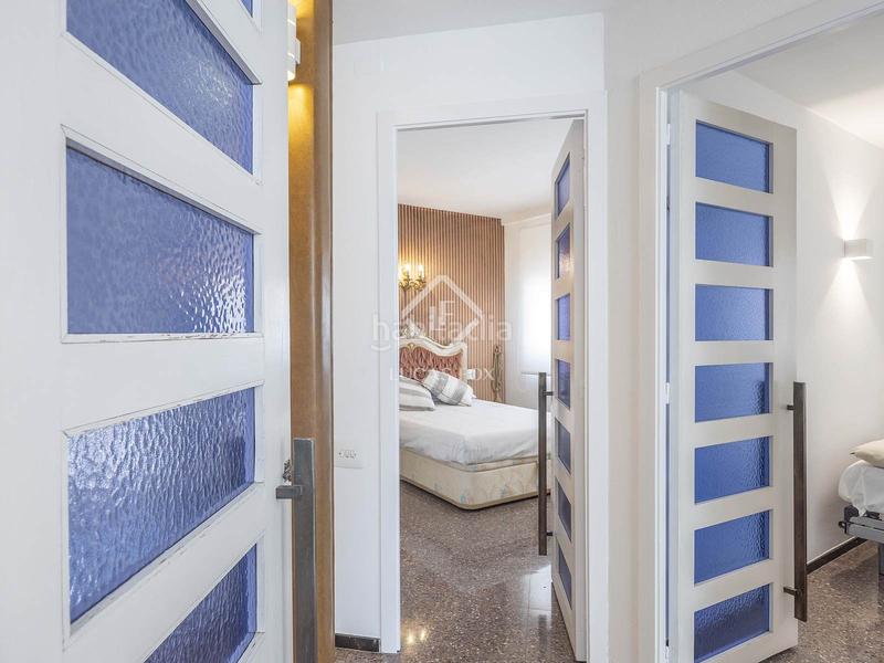 Foto b2d02578-6152-4a6c-b22d-5f23712604cb. Location appartement avec parking dans Russafa Valencia