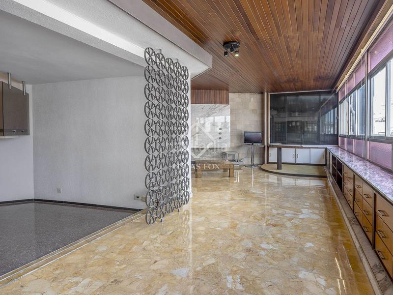 Foto cafddd52-ce9d-4c71-8d90-7bc703a60114. Location appartement avec parking dans Russafa Valencia