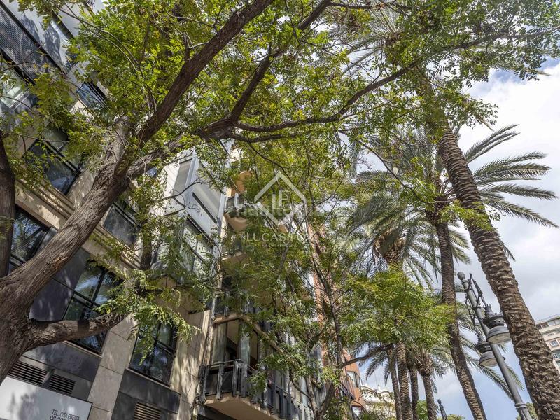 Foto 1147b790-1011-4d3e-9fe3-c99b0a0a71c8. Miete etagenwohnung mit parking in Russafa Valencia