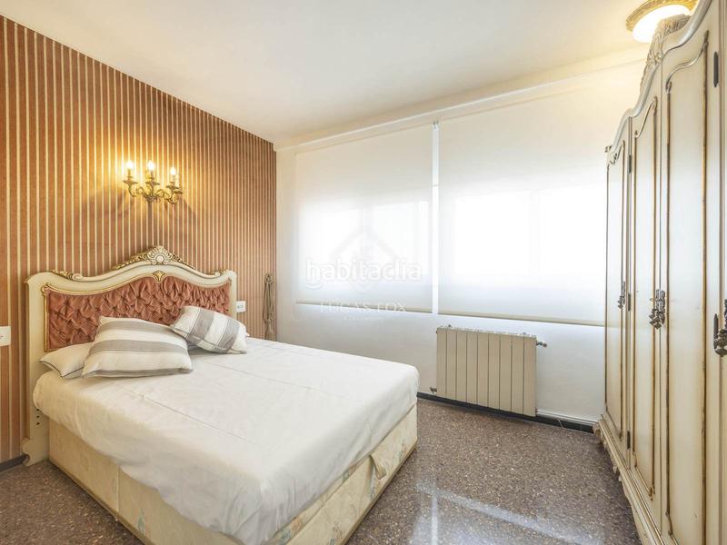 Foto d889688d-68f3-4d6a-a5d1-f7c454c97d0d. Rent flat with parking in Russafa Valencia