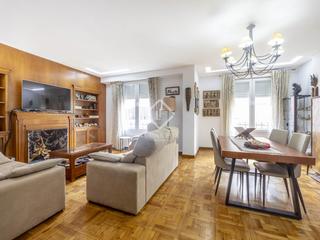 Location Appartement à Gran Via. Piso sin amueblar de 4 dormitorios y 2 baños con cocina totalmen