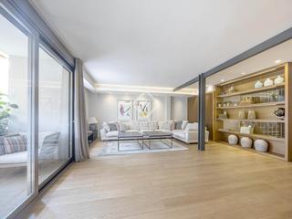Piso en Rocafort. Excelente proyecto de interiorismo en este apartamento renovado