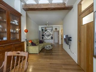 Pis a El Botànic. Encantador piso reformado con una amplia terraza soleada en vent