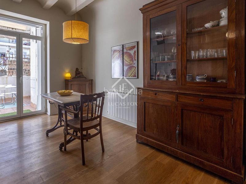 Foto 6a3f9057-02f1-4602-9412-a2ab7c442674. Piso encantador piso reformado con una amplia terraza soleada en venta en un edificio modernista en Valencia