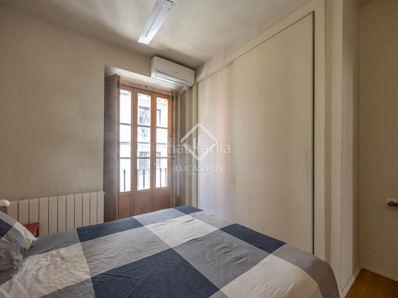 Foto b82d60e7-1fcb-483c-9ef3-1e3dc5308612. Piso encantador piso reformado con una amplia terraza soleada en venta en un edificio modernista en Valencia