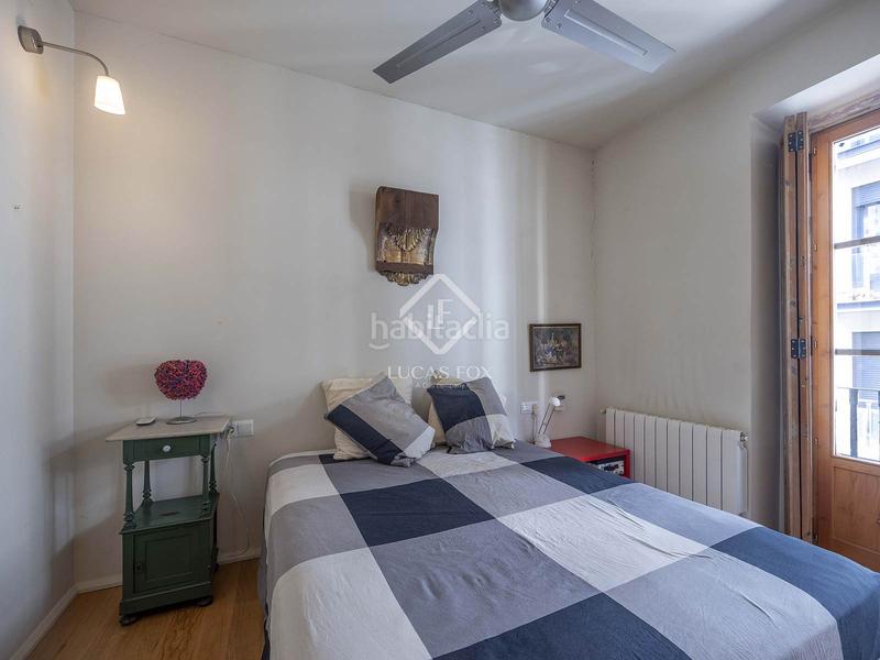 Foto e7eb935c-31f1-420f-ba43-c69b8240c12f. Piso encantador piso reformado con una amplia terraza soleada en venta en un edificio modernista en Valencia