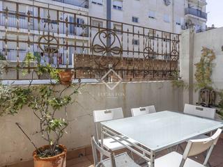 Piso en El Botànic. Encantadora vivienda reformada con amplia terraza soleada en edi
