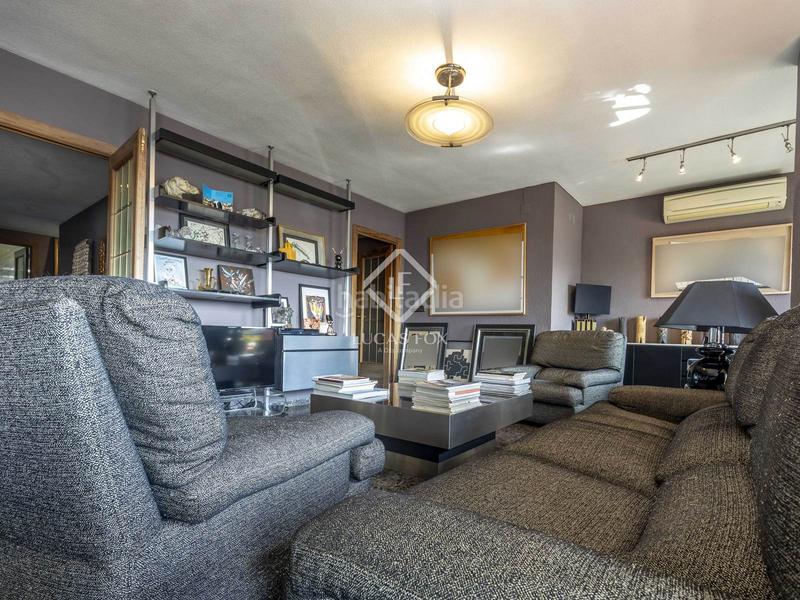 Foto 05ee1ab1-7755-4c4b-b46c-756805f30bd8. Flat with heating in Jaume Roig Valencia