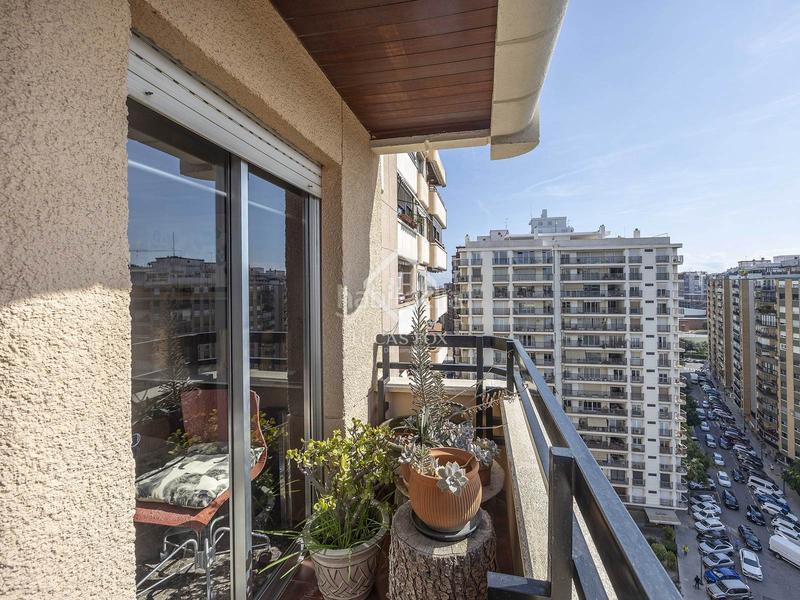 Foto 87b3a1d9-2bb3-41f6-adba-d0a33e564ca2. Flat with heating in Jaume Roig Valencia