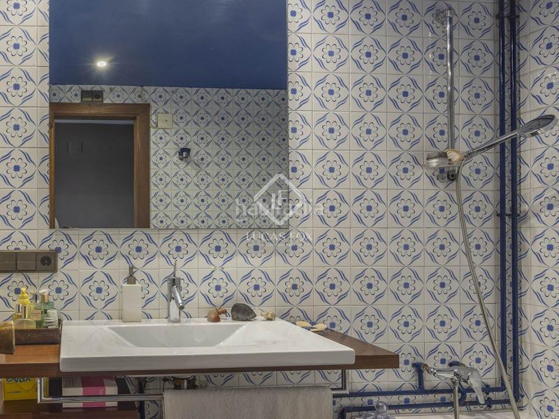 Foto cc703b2e-445b-48cf-b3c0-89f877609f03. Flat with heating in Jaume Roig Valencia