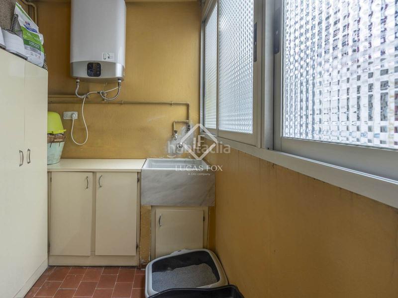 Foto e0f45c9a-ebe8-44b6-ab43-e3b401ca4457. Flat with heating in Jaume Roig Valencia