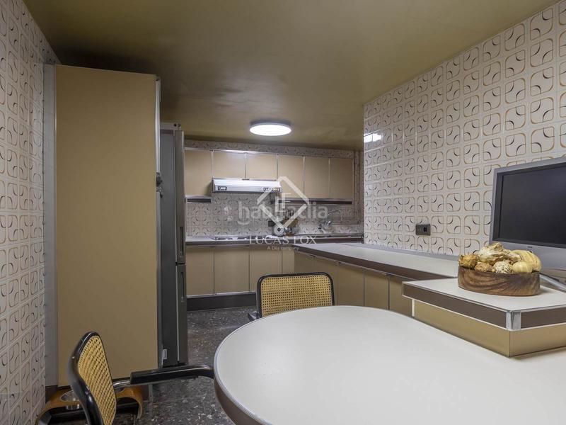 Foto ea05f18d-2088-47f3-bb0e-3484590ce096. Flat with heating in Jaume Roig Valencia