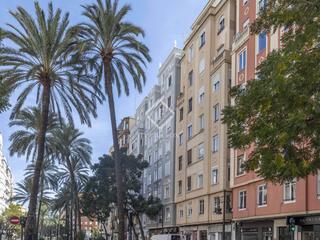 Pis a Rocafort. Piso en excelentes condiciones de 3 dormitorios en venta en gran