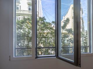Location Appartement à Gran Via. Piso en excelentes condiciones de 3 dormitorios en alquiler en g