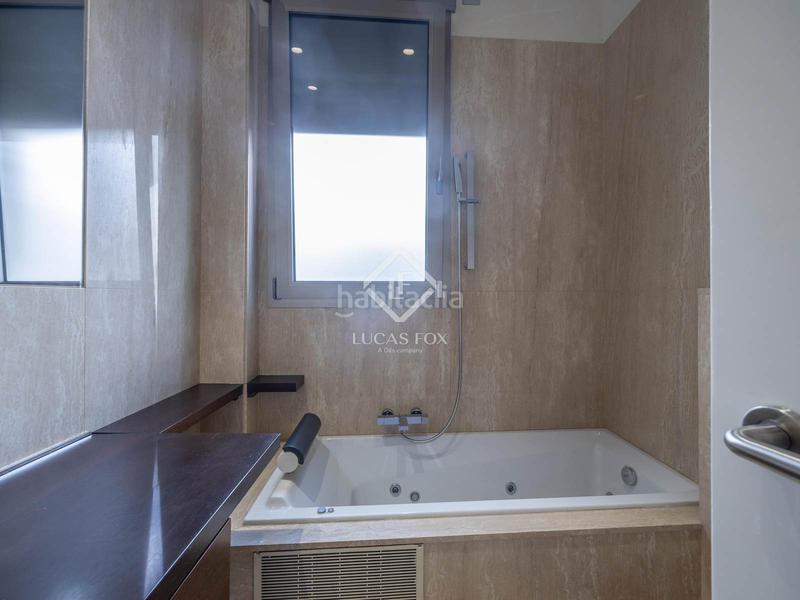 Foto a67704e6-9512-478d-9744-173469cd1feb. Affitto attico con riscaldamento parcheggio in Sant Francesc Valencia