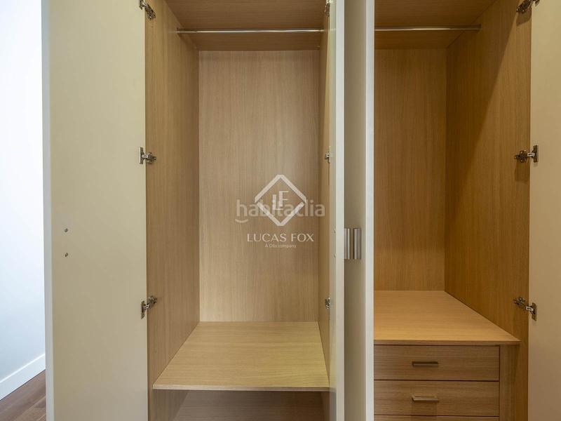 Foto f92743b0-9fc7-4281-bfff-61ea5e2b3a00. Location attique avec chauffage parking dans Sant Francesc Valencia