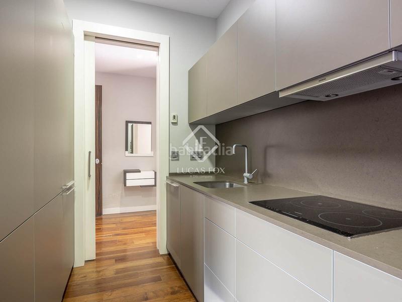 Foto 33efbf3e-f65a-4e6e-9ea4-de7320450de5. Rent penthouse with heating parking in Sant Francesc Valencia