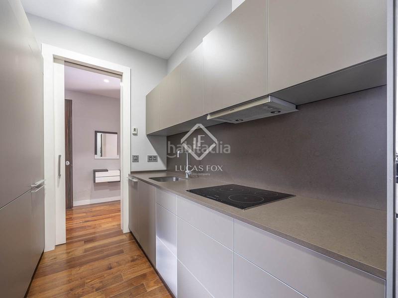 Foto 587a0445-ee90-4346-83e5-7ae131d843c9. Rent penthouse with heating parking in Sant Francesc Valencia