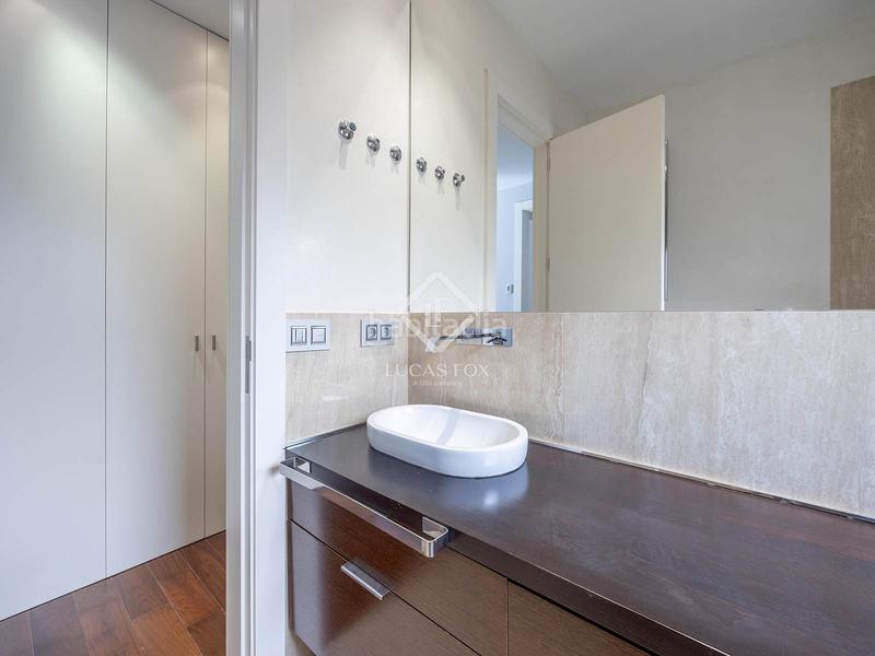 Foto ae74070a-9dea-4d63-91b7-1e3da703af68. Rent penthouse with heating parking in Sant Francesc Valencia