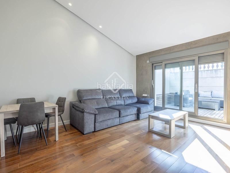 Foto afd1ecbc-8117-4e58-9927-07e01c33dfe6. Rent penthouse with heating parking in Sant Francesc Valencia