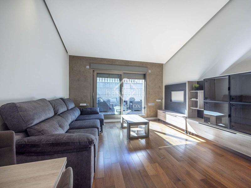 Foto cb151174-8dba-4d86-a082-5ace5baf30e1. Rent penthouse with heating parking in Sant Francesc Valencia